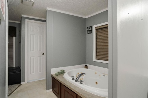 164 Balsam Way, Fort Mcmurray, AB - Indoor Photo Showing Bathroom