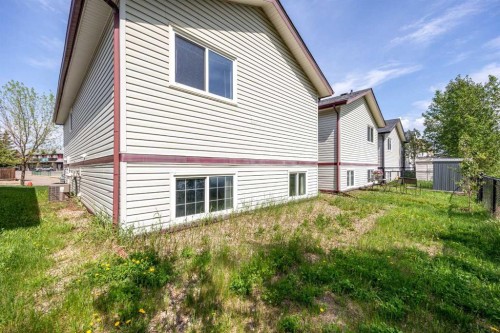 153 Leitner Gate, Fort Mcmurray, AB - Outdoor
