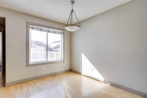 258 Fox Crescent, Fort Mcmurray, AB - Indoor Photo Showing Other Room