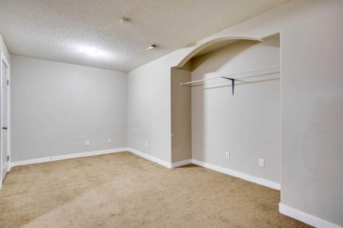 258 Fox Crescent, Fort Mcmurray, AB - Indoor Photo Showing Other Room