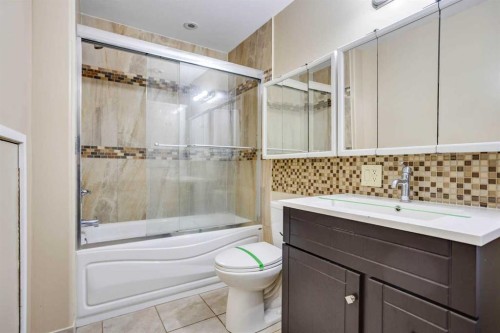 258 Fox Crescent, Fort Mcmurray, AB - Indoor Photo Showing Bathroom