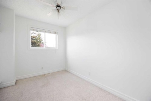 278 Ross Haven Drive, Fort Mcmurray, AB - Indoor Photo Showing Bedroom