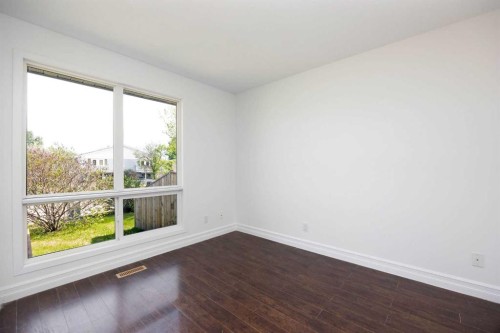 278 Ross Haven Drive, Fort Mcmurray, AB - Indoor Photo Showing Other Room