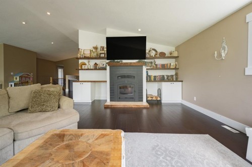 336 Ermine Crescent, Fort Mcmurray, AB - Indoor Photo Showing Living Room With Fireplace