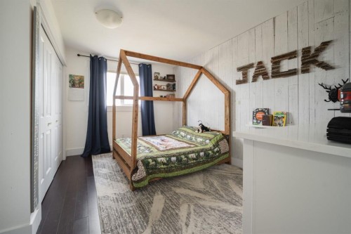 336 Ermine Crescent, Fort Mcmurray, AB - Indoor Photo Showing Bedroom