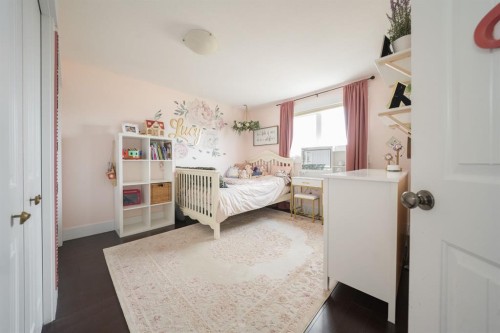 336 Ermine Crescent, Fort Mcmurray, AB - Indoor Photo Showing Bedroom