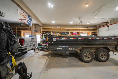 336 Ermine Crescent, Fort Mcmurray, AB - Indoor Photo Showing Garage