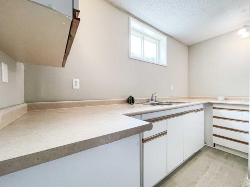 188 Blanchett Road, Fort Mcmurray, AB - Indoor Photo Showing Kitchen With Double Sink