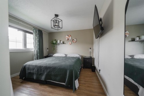 49 Centennial Drive, Fort Mcmurray, AB - Indoor Photo Showing Bedroom
