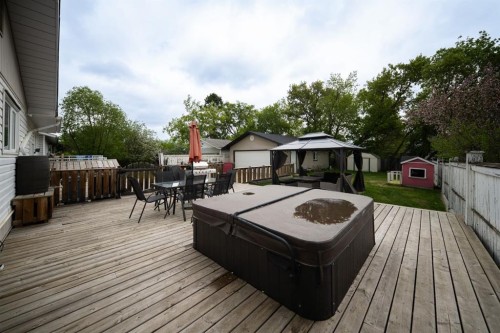 49 Centennial Drive, Fort Mcmurray, AB - Outdoor With Deck Patio Veranda With Exterior