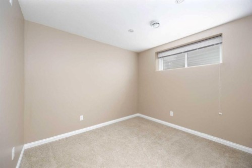 148 Fox Crescent, Fort Mcmurray, AB - Indoor Photo Showing Other Room