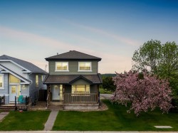 604 Athabasca Avenue Fort Mcmurray, AB T9J 1H8