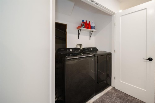 604 Athabasca Avenue, Fort Mcmurray, AB - Indoor Photo Showing Other Room