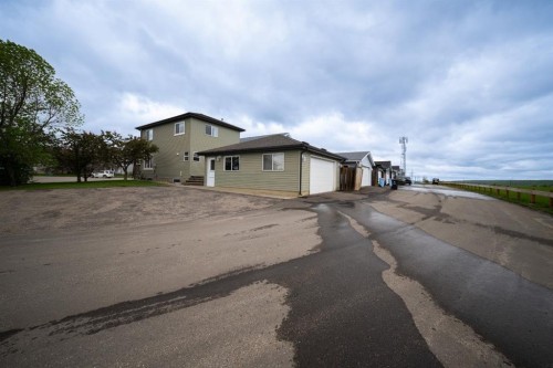 604 Athabasca Avenue, Fort Mcmurray, AB - Outdoor