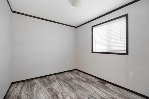 725 Beacon Hill Drive, Fort Mcmurray, AB - Indoor Photo Showing Other Room