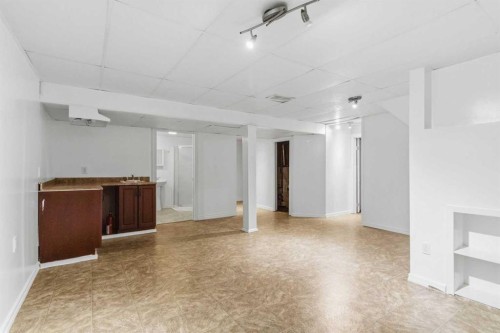 202 Bird Crescent, Fort Mcmurray, AB - Indoor Photo Showing Other Room