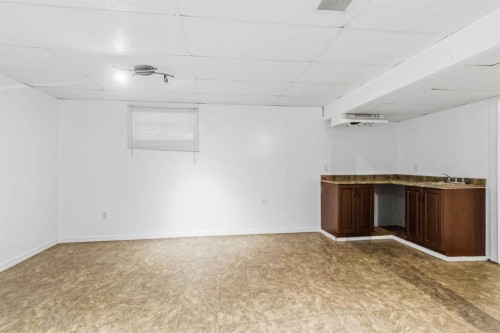 202 Bird Crescent, Fort Mcmurray, AB - Indoor Photo Showing Other Room