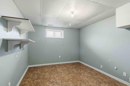 202 Bird Crescent, Fort Mcmurray, AB - Indoor Photo Showing Other Room