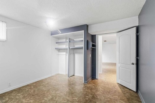 202 Bird Crescent, Fort Mcmurray, AB - Indoor Photo Showing Other Room