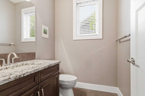 112 Dixon Road, Fort Mcmurray, AB - Indoor Photo Showing Bathroom