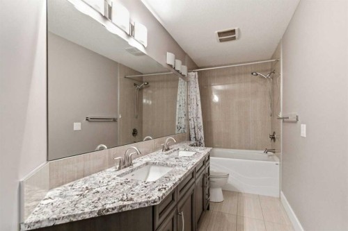112 Dixon Road, Fort Mcmurray, AB - Indoor Photo Showing Bathroom