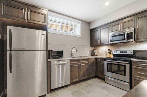 112 Dixon Road, Fort Mcmurray, AB - Indoor Photo Showing Kitchen