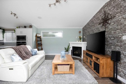 160 Grey Crescent, Fort Mcmurray, AB 