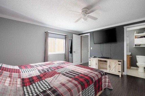 120 Hunter Street, Fort Mcmurray, AB - Indoor Photo Showing Bedroom