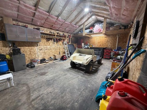 120 Hunter Street, Fort Mcmurray, AB - Indoor