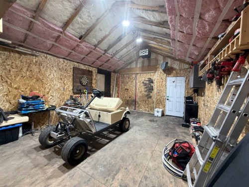 120 Hunter Street, Fort Mcmurray, AB - Indoor Photo Showing Garage
