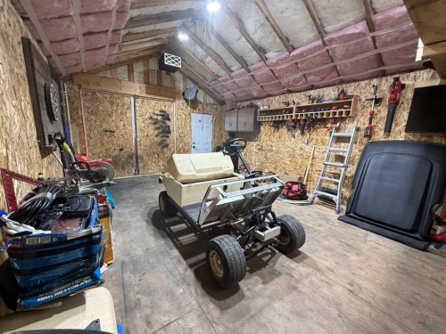 120 Hunter Street, Fort Mcmurray, AB - Indoor