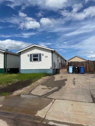 120 Hunter Street, Fort Mcmurray, AB - Outdoor