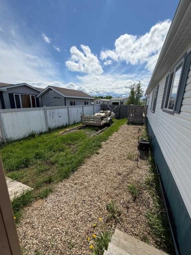 120 Hunter Street, Fort Mcmurray, AB - Outdoor