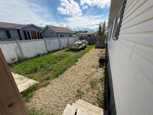 120 Hunter Street, Fort Mcmurray, AB - Outdoor