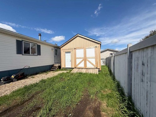 120 Hunter Street, Fort Mcmurray, AB - Outdoor With Exterior