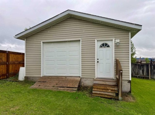 132 Greentree Crescent, Fort Mcmurray, AB 