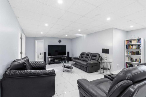 283 Berard Crescent, Fort Mcmurray, AB 
