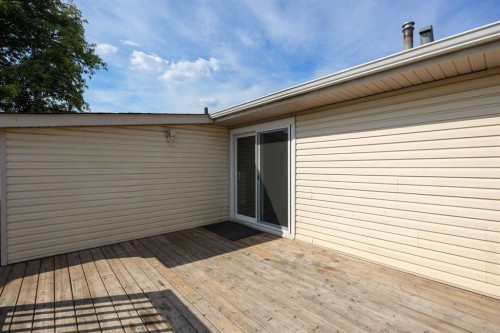 105 Hill Drive, Fort Mcmurray, AB - Outdoor With Exterior