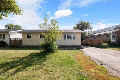 105 Hill Drive, Fort Mcmurray, AB - Outdoor