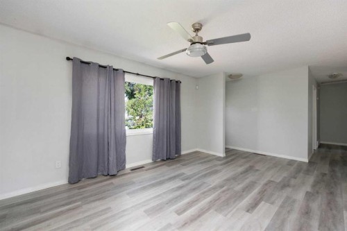 105 Hill Drive, Fort Mcmurray, AB - Indoor Photo Showing Other Room