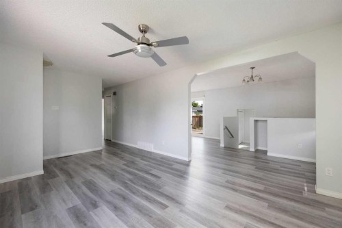 105 Hill Drive, Fort Mcmurray, AB - Indoor Photo Showing Other Room
