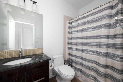248 Hawthorn Way, Fort Mcmurray, AB - Indoor Photo Showing Bathroom