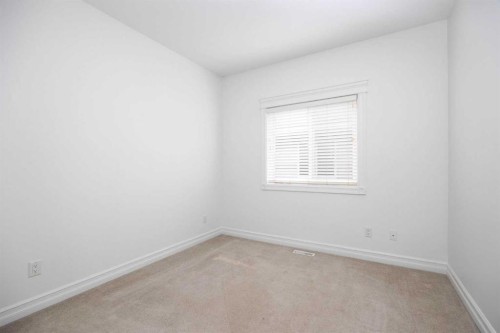 248 Hawthorn Way, Fort Mcmurray, AB - Indoor Photo Showing Other Room