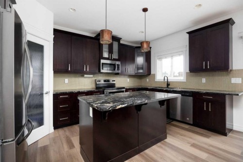 248 Hawthorn Way, Fort Mcmurray, AB - Indoor Photo Showing Kitchen With Stainless Steel Kitchen With Upgraded Kitchen