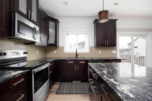 248 Hawthorn Way, Fort Mcmurray, AB - Indoor Photo Showing Kitchen With Upgraded Kitchen