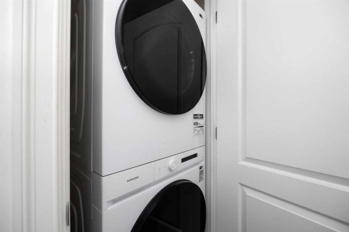 248 Hawthorn Way, Fort Mcmurray, AB - Indoor Photo Showing Laundry Room