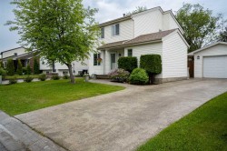 166 Bird Crescent Fort Mcmurray, AB T9H 4T3