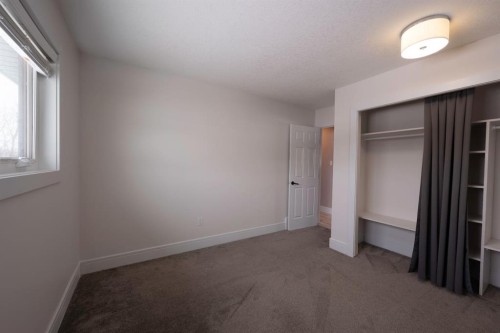 113 Dundas Road, Fort Mcmurray, AB - Indoor Photo Showing Other Room