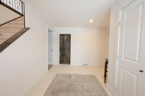 113 Dundas Road, Fort Mcmurray, AB - Indoor Photo Showing Other Room