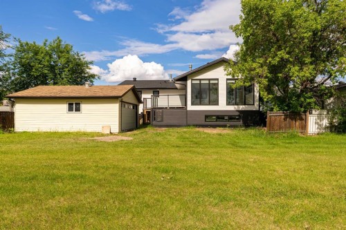 113 Dundas Road, Fort Mcmurray, AB - Outdoor